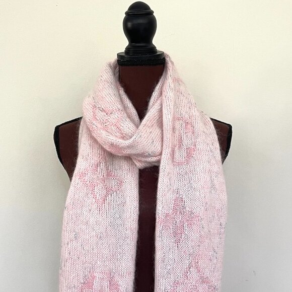 Louis Vuitton Wool Wrap Medallion Logomania Reversible Scarf - Picture 6 of 11